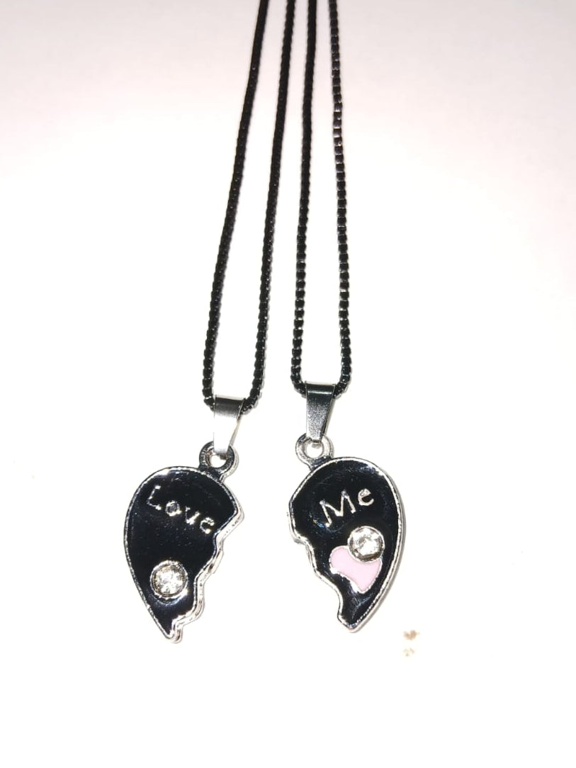 Love Me Magnetic Heart Couple Necklace